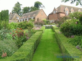Angielski ogród - dziesięć podstawowych zasad jego układania
