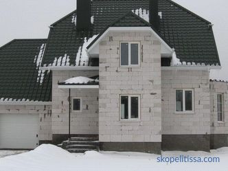 Domy wiejskie z bloków piankowych - projekty pod klucz, ceny budowy w Moskwie, zdjęcia
