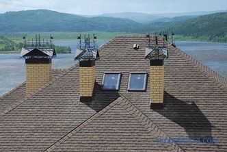 Jak wybrać dach do wiejskiego domu: na co zwracamy uwagę i popularne materiały