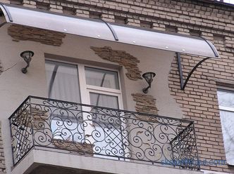 przeszklenie balkonów z dachem „pod klucz”, cena w Moskwie